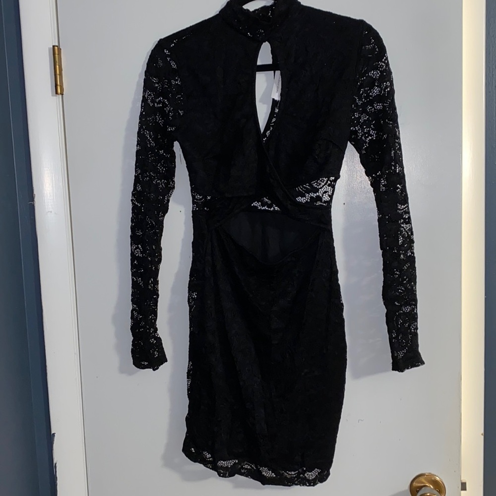 Black laced super detailed dress - size medium - BNWT - perfect for Valentines